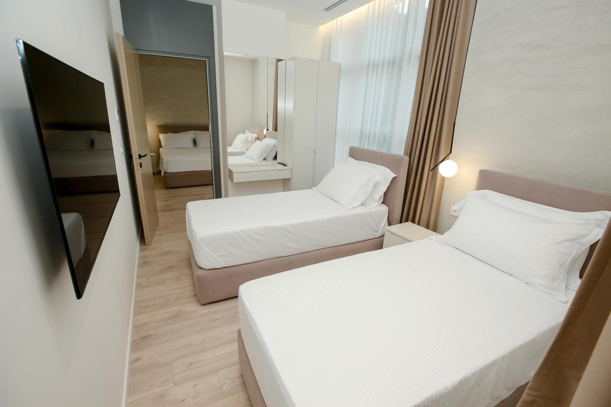 Nos Luxury Rooms Shkodër Екстериор снимка