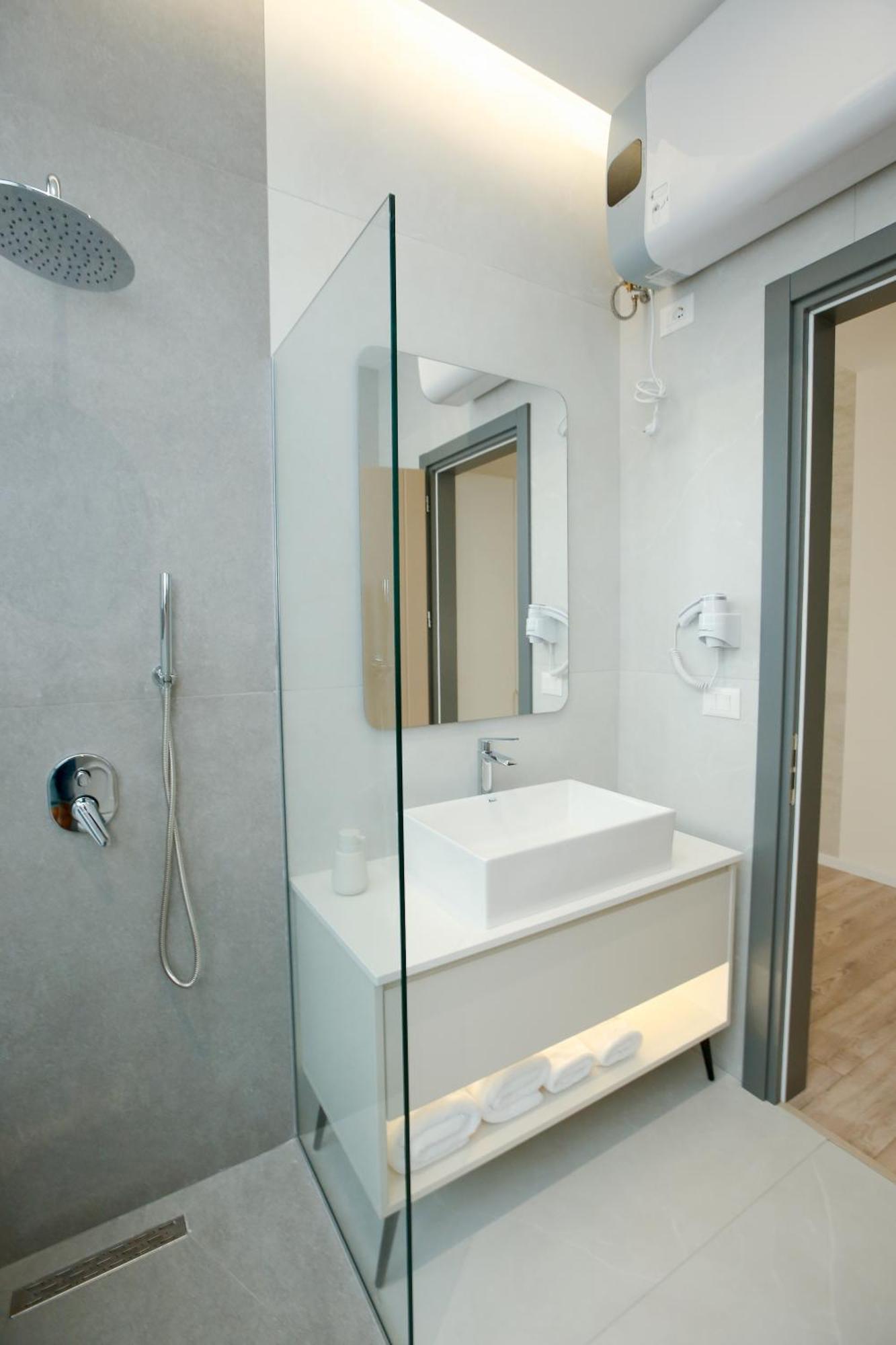 Nos Luxury Rooms Shkodër Екстериор снимка